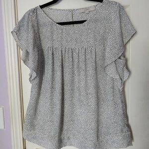 LOFT | Flutter Sleeve Blouse | M